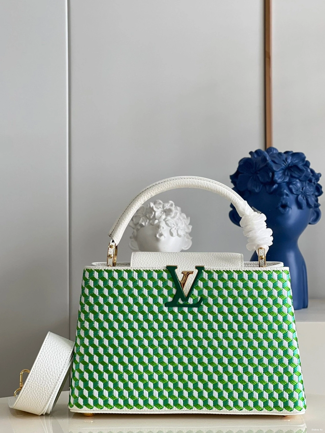 CAPUCINES LOUIS VUITTON MM 0803